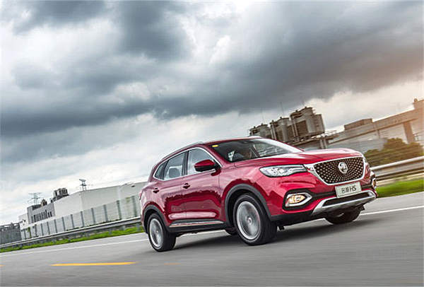 “小鲜肉”们缺乏的荷尔蒙可能都被名爵HS抢走了！