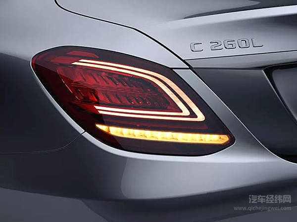 开挂的人生需要车市“锦鲤”奔驰C级的助攻！