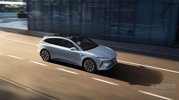 “刹住”才是最好的保护 蔚来ET5T极限刹停场景背后的强大安全实力