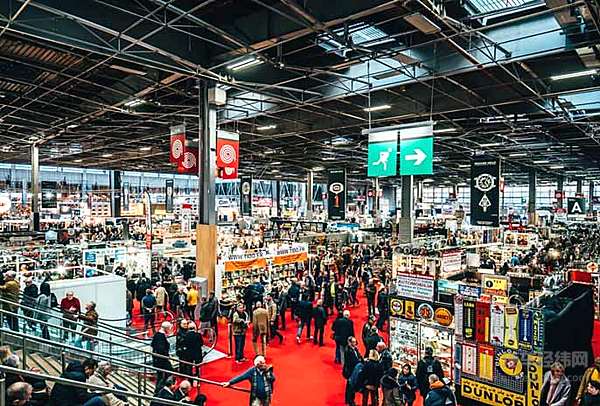 没来过Retromobile，不足以谈经典车