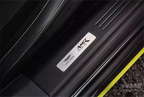 买不起也要看看系列 谁说英国“绅士”都得穿西装？！