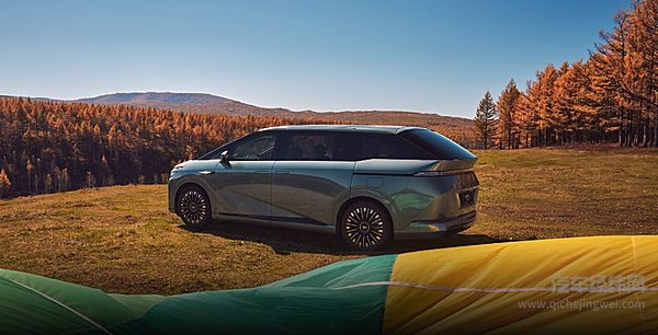 30万出头可入手 小鹏X9增程与腾势D9谁更强？