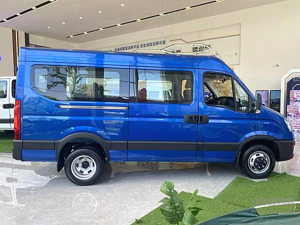 限时一口价、终身延保、高额补贴……南京依维柯30周年庆宠粉活动来袭