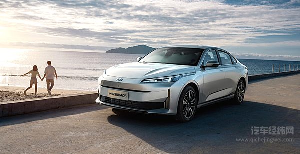 10万元就能买 五菱星光和启源A05谁更值？