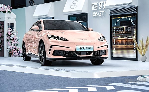 小钢炮变电钢炮 13.68万元的海豹06 GT与大众ID3表现如何？