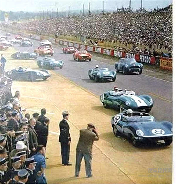 好莱坞为他拍电影，法拉利视他为劲敌。他就是卡罗尔·谢尔比