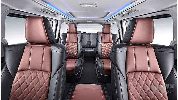 C1驾照就可轻松驾驭 三胎时代全家出游不发愁 