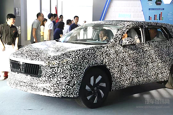 ▲试乘试驾启辰氢燃料电池乘用车样车