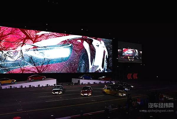 12万能买到的最帅的车！全球十佳发动机，性能吊打思域