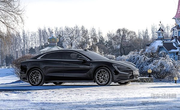 62.8万起售的仰望U7到底有什么了不起的看点？