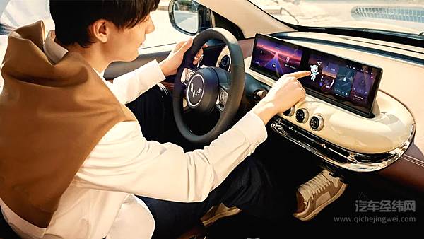 5.98万起 大空间五门纯电车五菱缤果正式上市