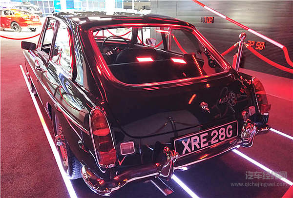 新车看厌了 2019上海车展经典老车格外吸睛！