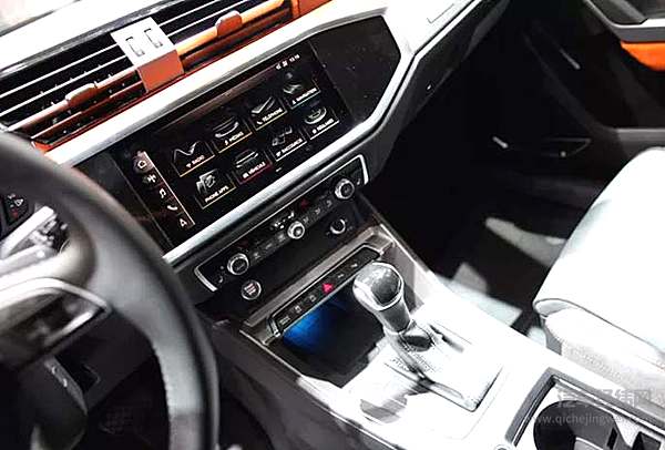 巴黎畅想曲之一：小车天堂的故事