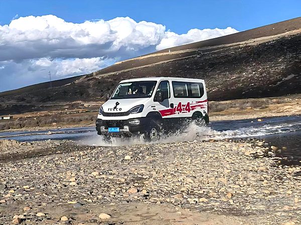 五一逃离城市：开着欧霸·山海，去川藏线安个家