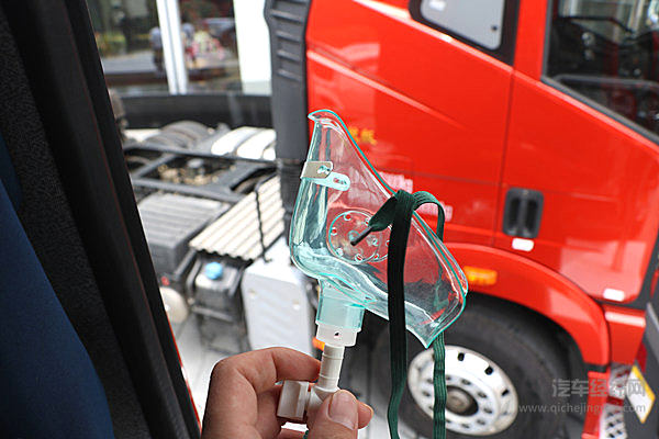 解放新J6高原版：给运输人征服天路的“底气”  