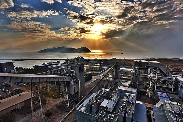 传统主机厂纷纷加入飞行汽车研发大军 飞行汽车是下一个风口？