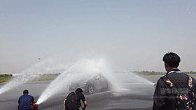 自带2.2米大床 吉利豪越重新诠释大空间！