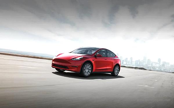 传统厂商的反击 福特Mustang Mach-E能否挑战特斯拉Model Y？