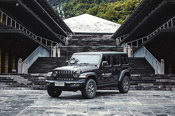 听说Jeep要捧一个“全球偶像” 又能霸气野性又能柔情居家