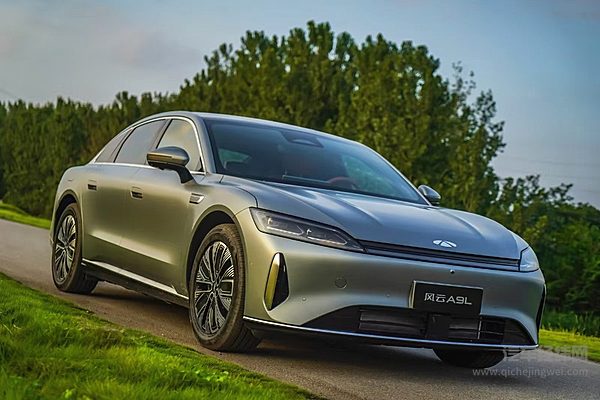 均搭载插混系统 比亚迪汉与风云A9L谁是家庭用首选？