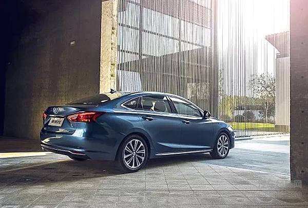 睿骋CC超低价越级直击A级车阵营 长安猛攻轿车“失地”能否成功？