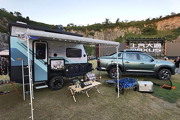 “中国汽车定制专家”以房车秀实力 上汽大通MAXUS房车品牌及V90别墅版发布