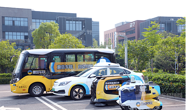 Robotaxi 之外 自动驾驶在城市落地还有哪些可能？