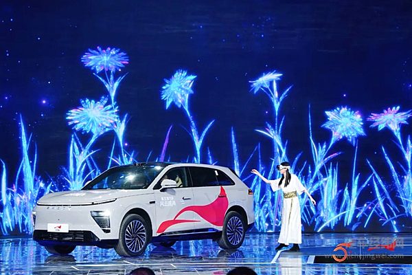 星纪元ET增程四驱荣获第五届《汽车风云盛典》