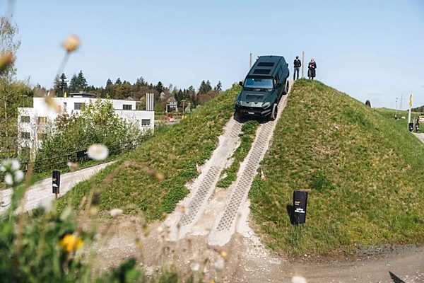 东风猛士917瑞士上市 打响全球化战略第一枪