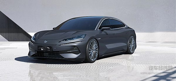 30万级纯电C级车对决 享界S9与腾势Z9谁更强？