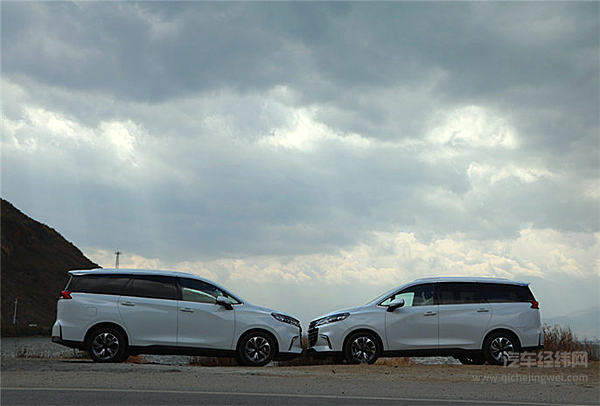 丽江试驾上汽大通MAXUS G50 六口之家出行标配即将上市