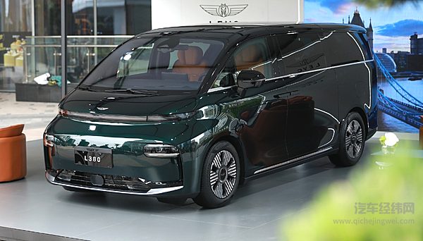 都是新物种 LEVC 380能否挑战小鹏X9？