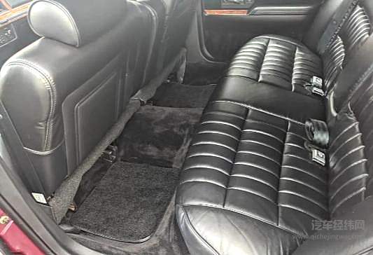 1993年款林肯城市 跑了1500多公里后数十年未动迎来新主人