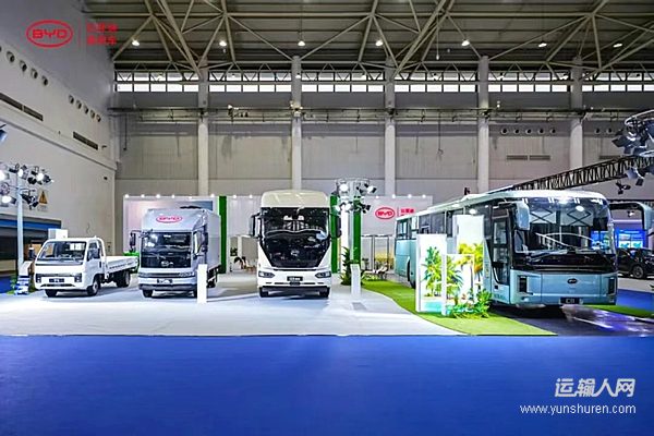 比亞迪商用車(chē)展臺(tái)