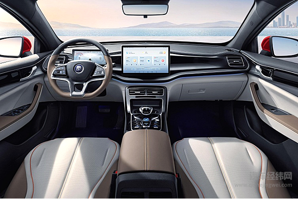 价格进一步下探的秦PLUS EV能带来怎样的影响？