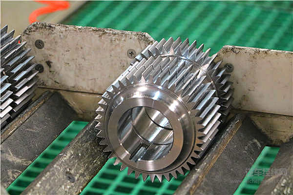 历史的沉淀，与科技的魅力同辉——探访一汽解放“老家”长春