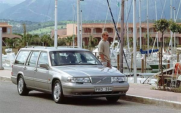 世界上有两种旅行车，一种是沃尔沃，另一种是其他