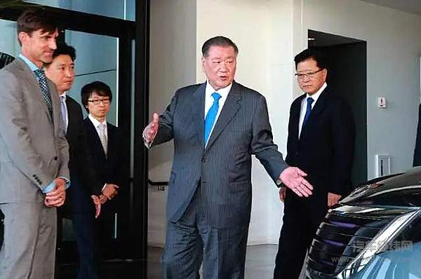 现代汽车郑梦九退休了 富不过三代？