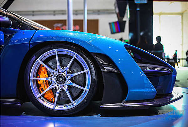 金龙傍身！不是黑涩会！闲人回避！生人勿近！