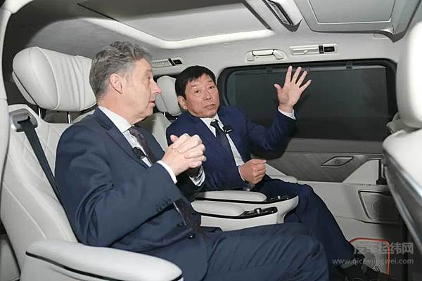 助力两国产业合作长城汽车董事长魏建军回访澳大利亚驻华大使吉思德