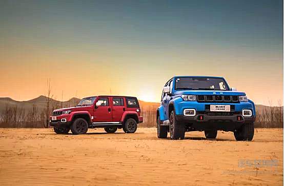 国潮越野之光 BJ40刀锋英雄版上市售价16.99-20.49万元