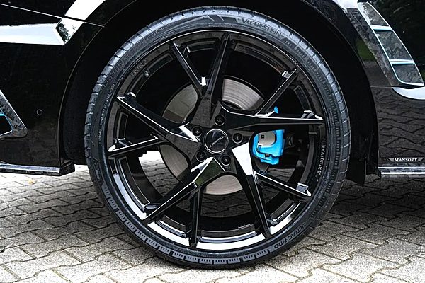 宾利添越SMANSORY定制版