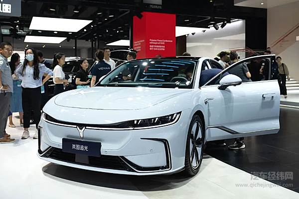 第二十六届成都国际汽车展览会 东风汽车数款新车硬核上市