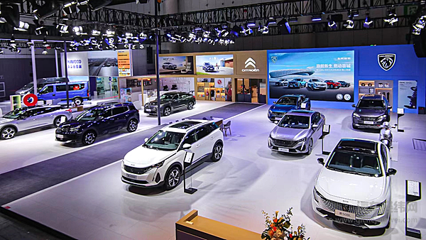 第二十六届成都国际汽车展览会 东风汽车数款新车硬核上市