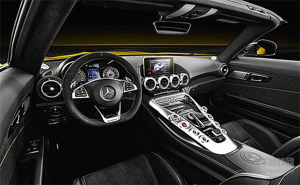 小哥哥，小哥哥，我有敞篷车！兜风你来不？