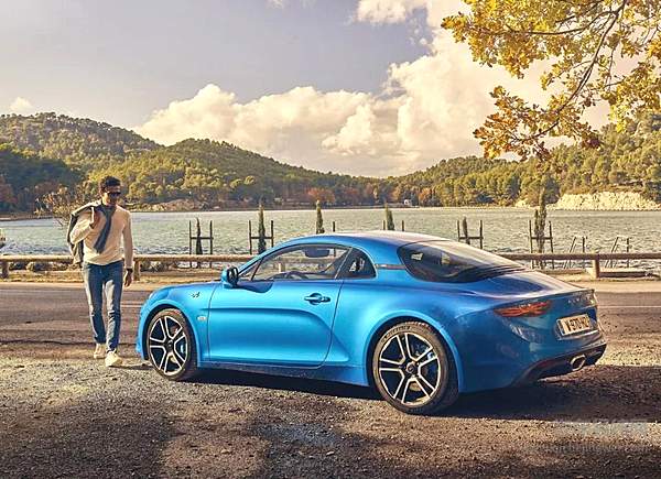 刚退出中国的雷诺 旗下的跑车遗产Alpine！