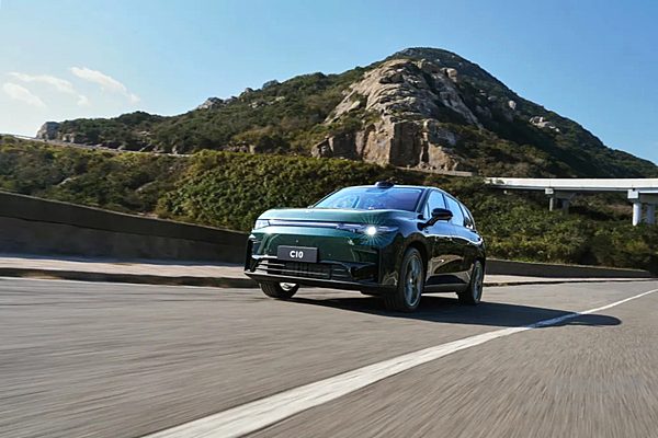 超级调校！零跑与Stellantis集团底盘技术联合调校