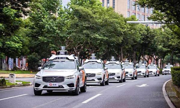 智能驾驶汽车爆发前夜 芯片争夺战开启！