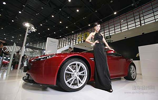 全民乐享汽车嘉年华 武汉汽车文化节以“礼”相待