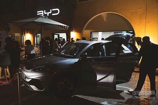 比亚迪携三款车型亮相赞比亚 引领非洲绿色出行新时代